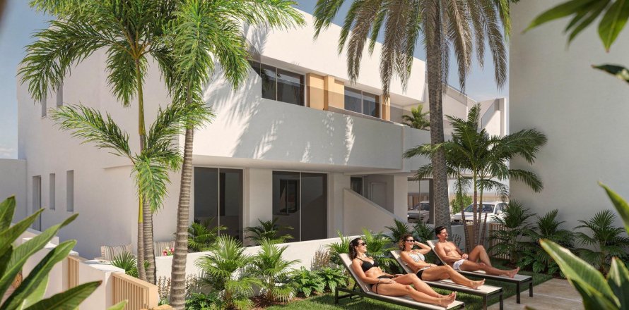 Bungalow in Pilar de la Horadada, Alicante, Spain 3 bedrooms, 84 sq.m. No. 192035