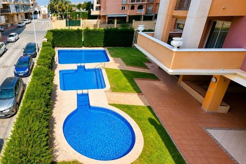 Apartamento en venta en Torrevieja, Alicante, España 2 dormitorios, 76 m2 No. 192031 - foto 6