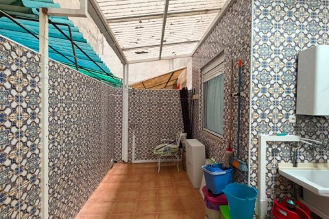 Casa adosada en venta en Torrevieja, Alicante, España 3 dormitorios, 113 m2 No. 192032 - foto 11