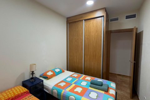Casa adosada en venta en Torrevieja, Alicante, España 3 dormitorios, 113 m2 No. 192032 - foto 28