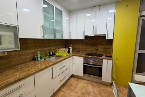 Casa adosada en venta en Torrevieja, Alicante, España 3 dormitorios, 113 m2 No. 192032 - foto 6