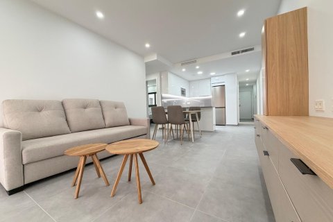 Apartamento en Torrevieja, Alicante, España 3 dormitorios, 113 m2 No. 192033