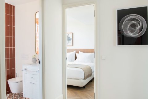 Apartament w Barcelona, Hiszpania 3 sypialnie, nr 141041 – zdjęcie 7