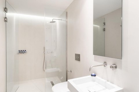 Apartament w Barcelona, Hiszpania 3 sypialnie, nr 141045 – zdjęcie 15