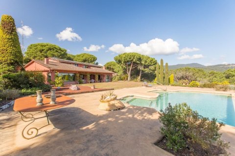 House for rent in Sant Andreu de Llavaneres, Barcelona, Spain 5 bedrooms, No. 141043 - photo 4