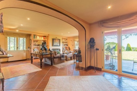 House for rent in Sant Andreu de Llavaneres, Barcelona, Spain 5 bedrooms, No. 141043 - photo 7