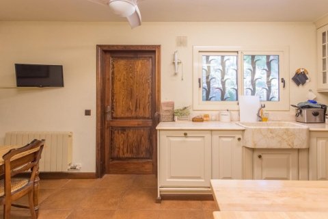 House for rent in Sant Andreu de Llavaneres, Barcelona, Spain 5 bedrooms, No. 141043 - photo 11