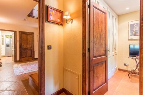 House for rent in Sant Andreu de Llavaneres, Barcelona, Spain 5 bedrooms, No. 141043 - photo 13