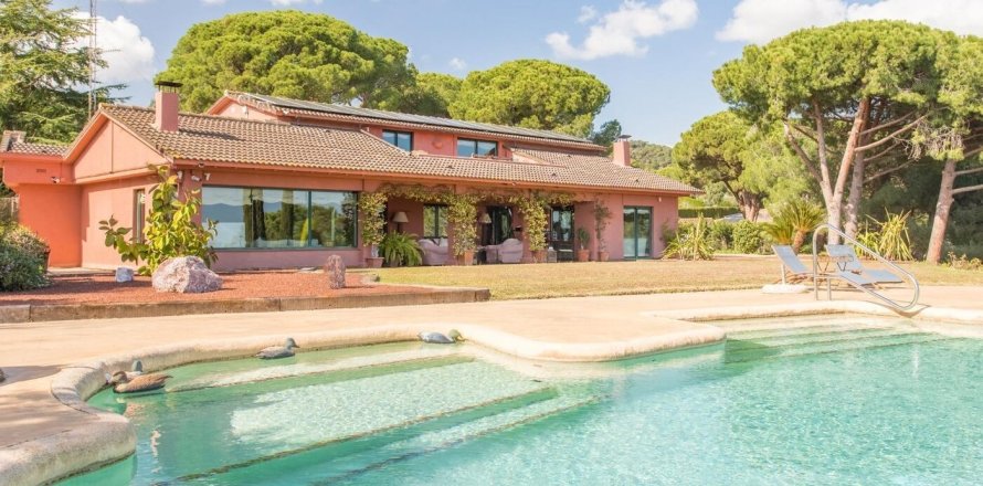 House in Sant Andreu de Llavaneres, Barcelona, Spain 5 bedrooms, No. 141043