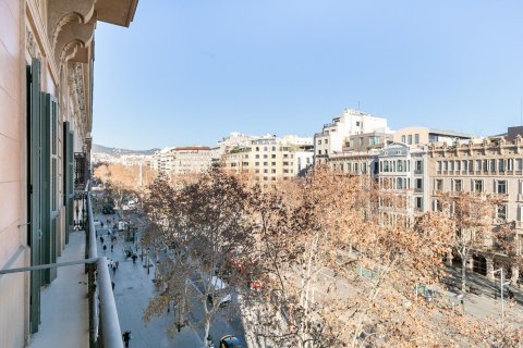 Apartament w Barcelona, Hiszpania 4 sypialnie, nr 141039 – zdjęcie 4