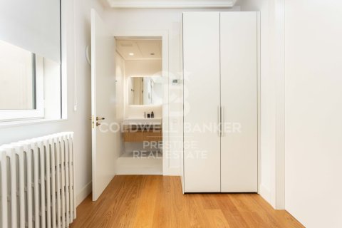 Продажа пентхауса в Барселона, Испания 4 спальни, 330м2 №159744 - фото 17