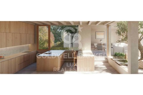 Villa for sale in Roses, Girona, Spain 4 bedrooms,  No. 159742 - photo 4