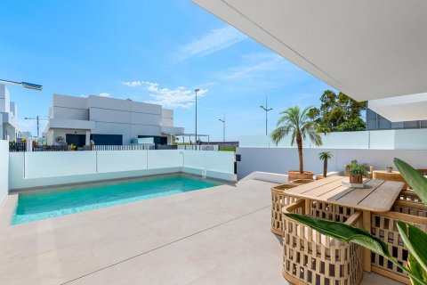 Villa till salu Dolores, Alicante, Spanien 3 sovrum, 125 kvm. Nr. 77065 - foto 2