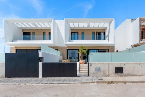 Villa till salu Dolores, Alicante, Spanien 3 sovrum, 125 kvm. Nr. 77065 - foto 28