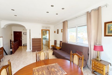 Lägenhet till salu i Lloret de Mar, Girona, Spanien 3 sovrum, 108 kvm. Nr. 146851 - foto 3