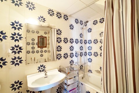 Lägenhet till salu i Lloret de Mar, Girona, Spanien 3 sovrum, 108 kvm. Nr. 146851 - foto 18