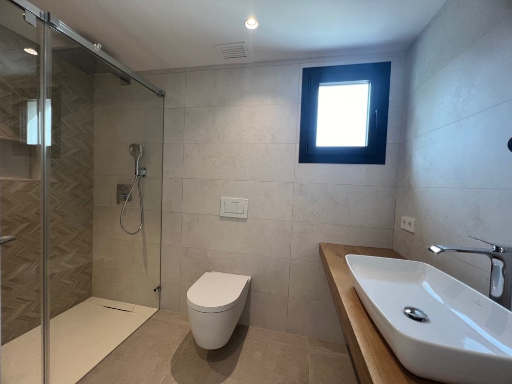 Villa i Nova Santa Ponsa, Mallorca, Spanien 6 sovrum, 367 kvm. Nr. 103845