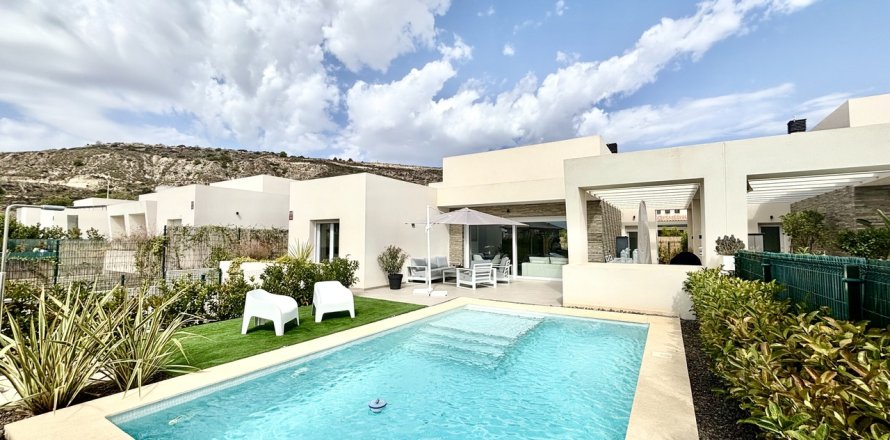 Huvila Algorfa, Alicante, Espanja 4 makuuhuonetta, 133 m2 No. 194229