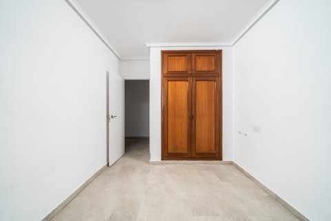 Huvila myytävänä Los Balcones, Alicante, Espanja, 5 makuuhuonetta, 223 m2 No. 194232 - kuva 17