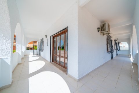 Huvila myytävänä Los Balcones, Alicante, Espanja, 5 makuuhuonetta, 223 m2 No. 194232 - kuva 24