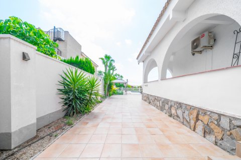 Huvila myytävänä Los Balcones, Alicante, Espanja, 5 makuuhuonetta, 223 m2 No. 194232 - kuva 25