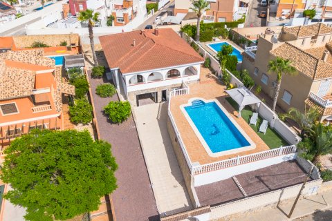 Huvila Los Balcones, Alicante, Espanja 5 makuuhuonetta, 223 m2 No. 194232