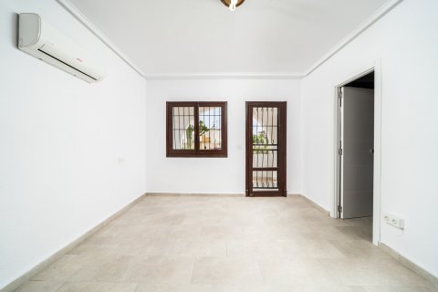 Huvila myytävänä Los Balcones, Alicante, Espanja, 5 makuuhuonetta, 223 m2 No. 194232 - kuva 18