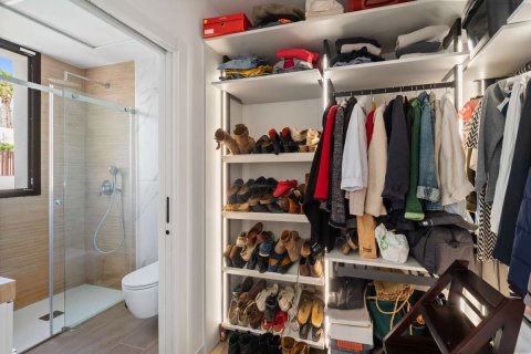 Huvila myytävänä Finestrat, Alicante, Espanja, 3 makuuhuonetta, 200.04 m2 No. 173586 - kuva 14