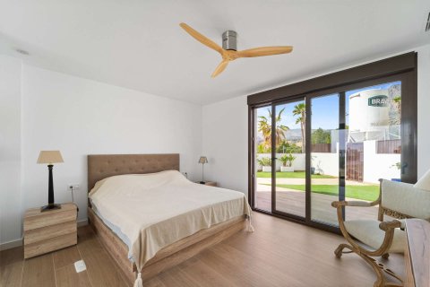 Villa à vendre à Finestrat, Alicante, Espagne, 3 chambres, 200.04 m2 No. 173586 - photo 12