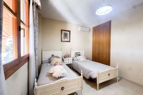 Villa à vendre à Mutxamel, Alicante, Espagne, 5 chambres, 350 m2 No. 173587 - photo 23