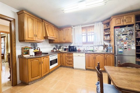 Villa à vendre à Mutxamel, Alicante, Espagne, 5 chambres, 350 m2 No. 173587 - photo 8