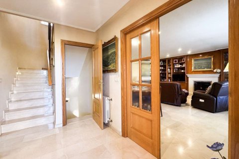 Villa à vendre à Mutxamel, Alicante, Espagne, 5 chambres, 350 m2 No. 173587 - photo 3