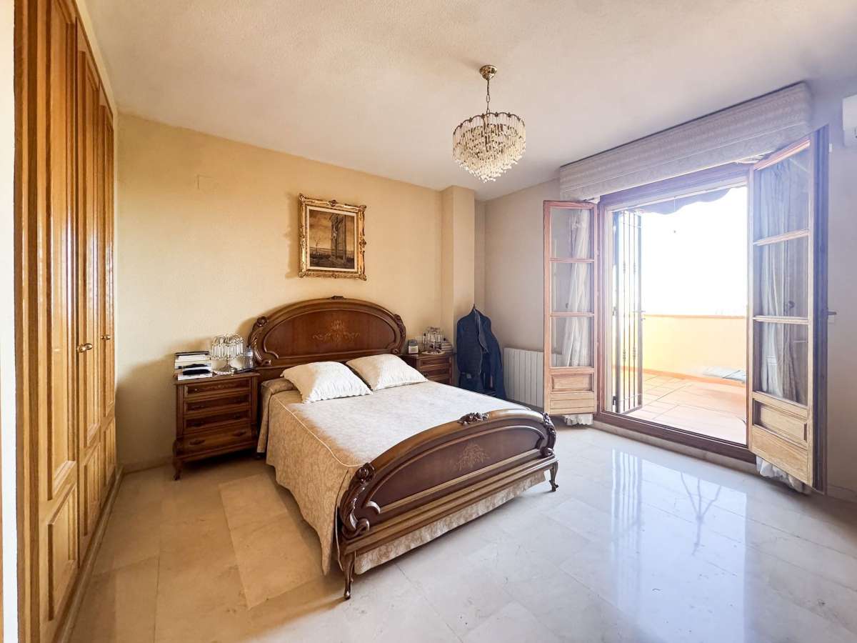 Villa en Mutxamel, Alicante, España 5 dormitorios, 350 m2 No. 173587