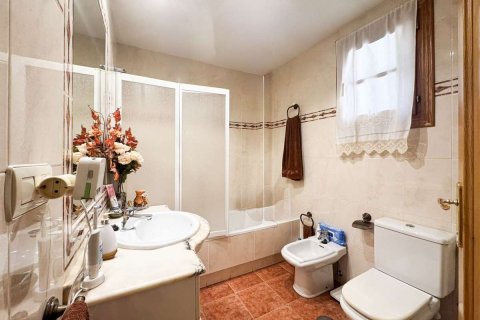 Villa à vendre à Mutxamel, Alicante, Espagne, 5 chambres, 350 m2 No. 173587 - photo 26
