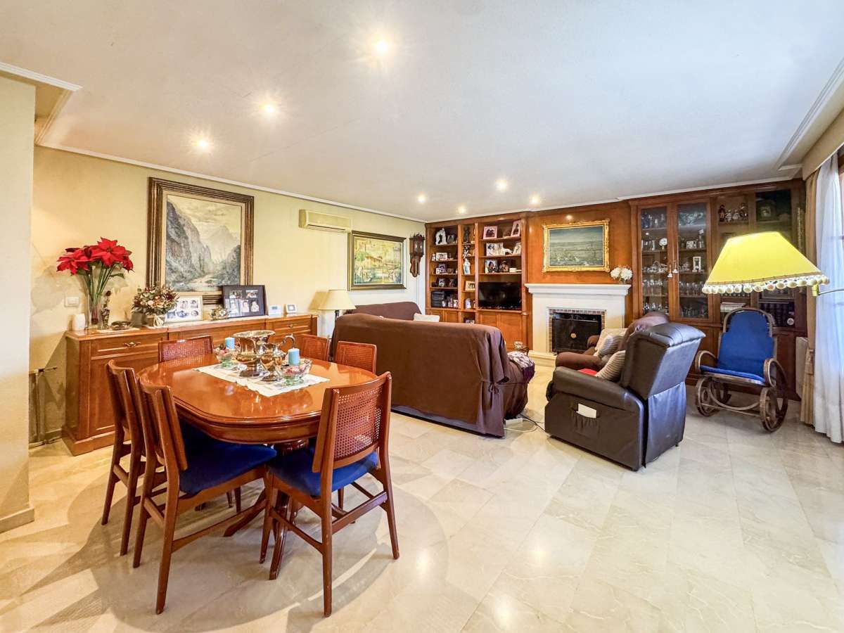 Villa en Mutxamel, Alicante, España 5 dormitorios, 350 m2 No. 173587