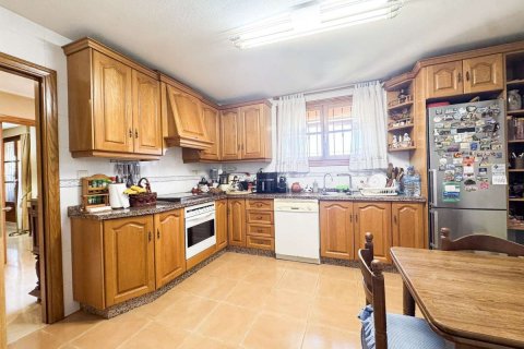 Villa à vendre à Mutxamel, Alicante, Espagne, 5 chambres, 350 m2 No. 173587 - photo 8
