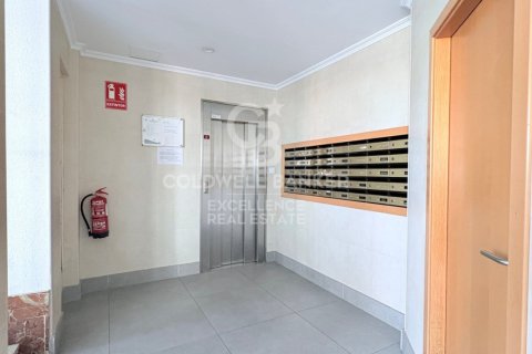 Huoneisto myytävänä Valencia, Espanja, 4 makuuhuonetta, 95 m2 No. 156769 - kuva 30