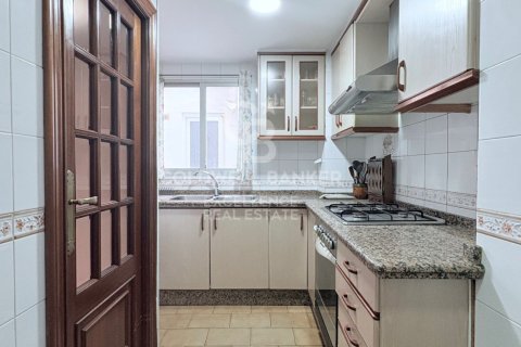 Apartament w Valencia, Hiszpania 4 sypialnie, 95 mkw. nr 156769 – zdjęcie 9