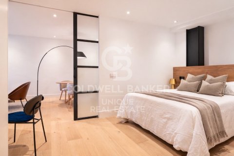 Apartamento en venta en Madrid, España 1 dormitorio, 71 m2 No. 156771 - foto 2