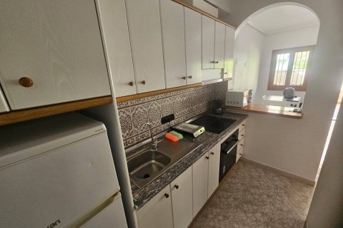 Bungalow for sale in La Zenia, Alicante, Spain 2 bedrooms, 72 sq.m. No. 189247 - photo 4