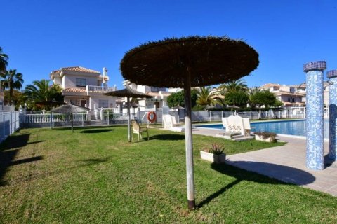 Bungalow for sale in La Zenia, Alicante, Spain 2 bedrooms, 72 sq.m. No. 189247 - photo 13