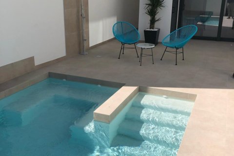 Villa in Benijofar, Alicante, Spain 3 bedrooms, 127 sq.m. No. 189246