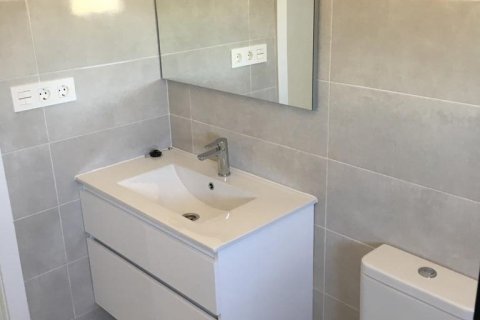 Villa in vendita a Pinoso, Alicante, Spagna 3 camere da letto, 120 mq. N° 142341 - foto 9