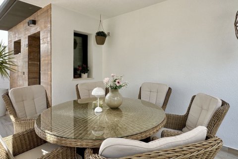 Villa till salu i Alicante, Spanien 3 sovrum, 128 kvm. Nr. 179602 - foto 12