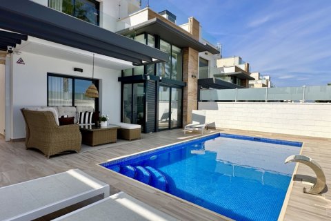 Villa till salu i Alicante, Spanien 3 sovrum, 128 kvm. Nr. 179602 - foto 29
