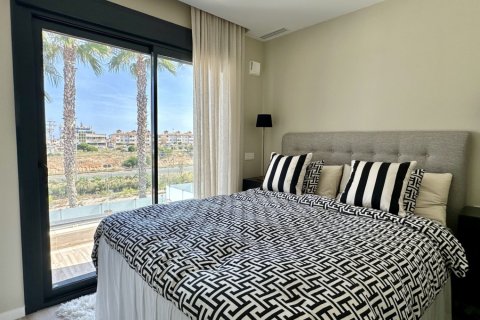Villa till salu i Alicante, Spanien 3 sovrum, 128 kvm. Nr. 179602 - foto 19