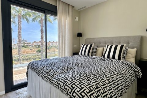 Villa till salu i Alicante, Spanien 3 sovrum, 128 kvm. Nr. 179602 - foto 7