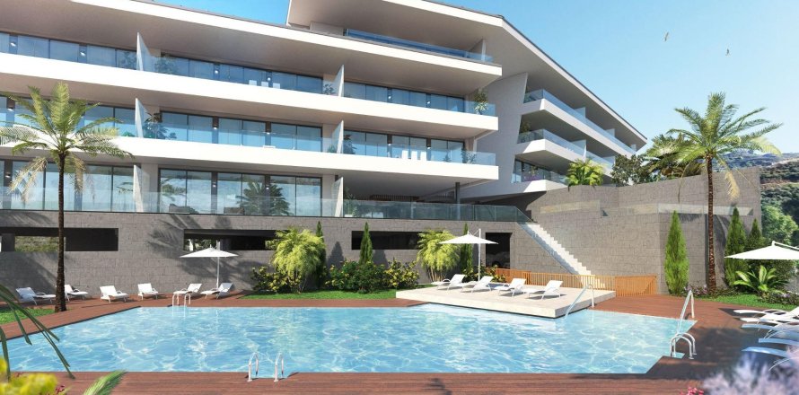 Apartment in Fuengirola, Malaga, Spain 4 bedrooms, 177 sq.m. No. 136872