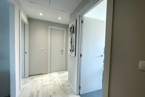 Wohnung zum Verkauf in Benidorm, Alicante, Spanien 2 Schlafzimmer, 80 m2 Nr. 142965 - Foto 2