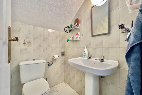 Penthouse for sale in Torrevieja, Alicante, Spain 2 bedrooms, 91 sq.m. No. 183050 - photo 18